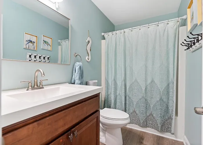 Bayfront 2 Bedroom On 72nd Street With Private Balcony And Sunset Views Ocean City