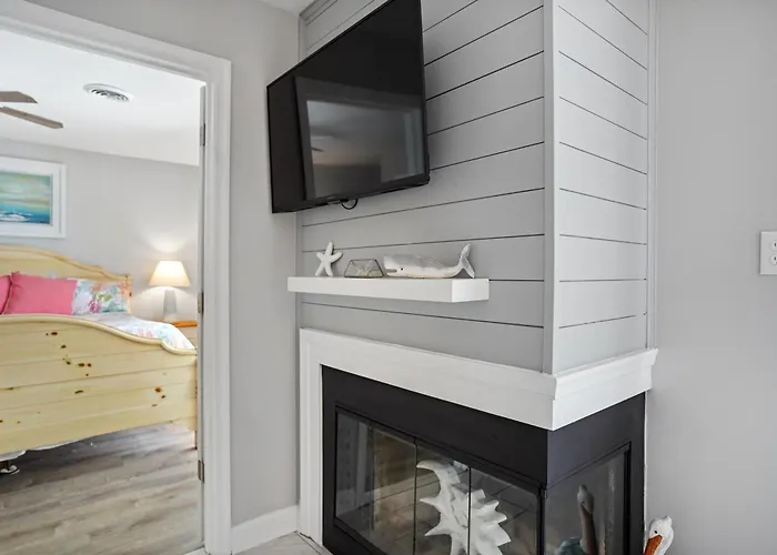 Bayfront 2 Bedroom On 72nd Street With Private Balcony And Sunset Views * Ocean City
