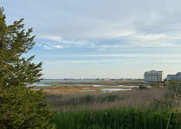 Bayfront 2 Bedroom On 72nd Street With Private Balcony And Sunset Views Ocean City